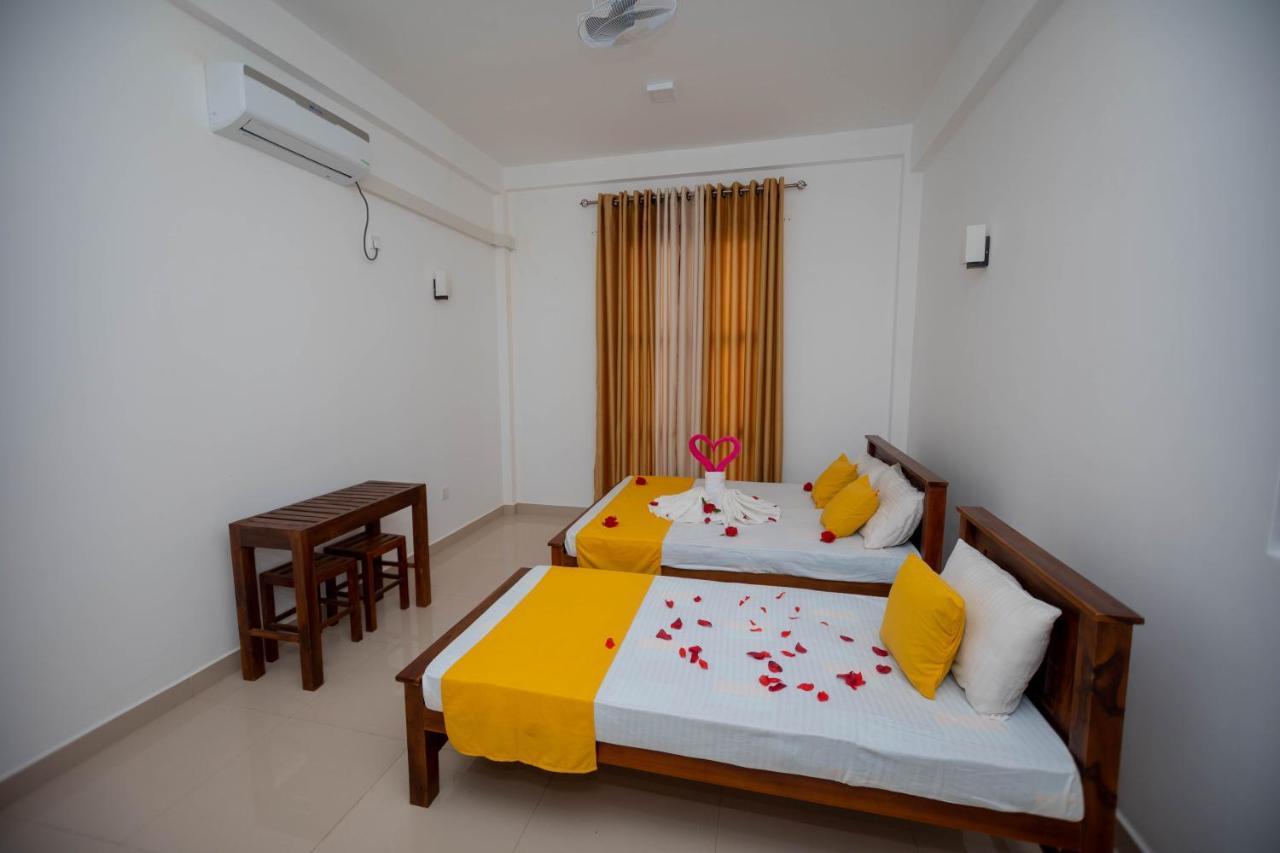 Hotel Ehala Family Rest Anuradhapura Esterno foto